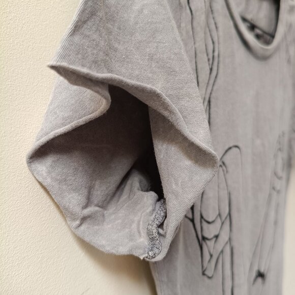 2/$20 Ballet Point Shoes Stonewash Grunge Raw Hem Graphic Tee - Picture 4 of 10